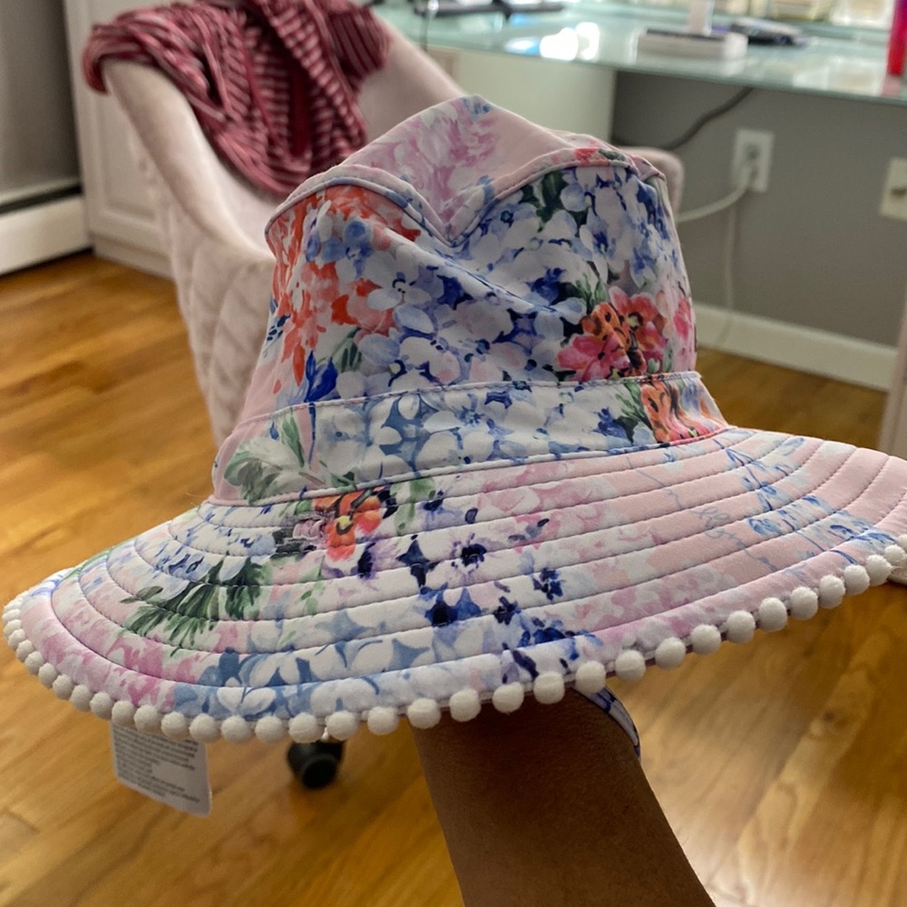 Baby girl bucket hat